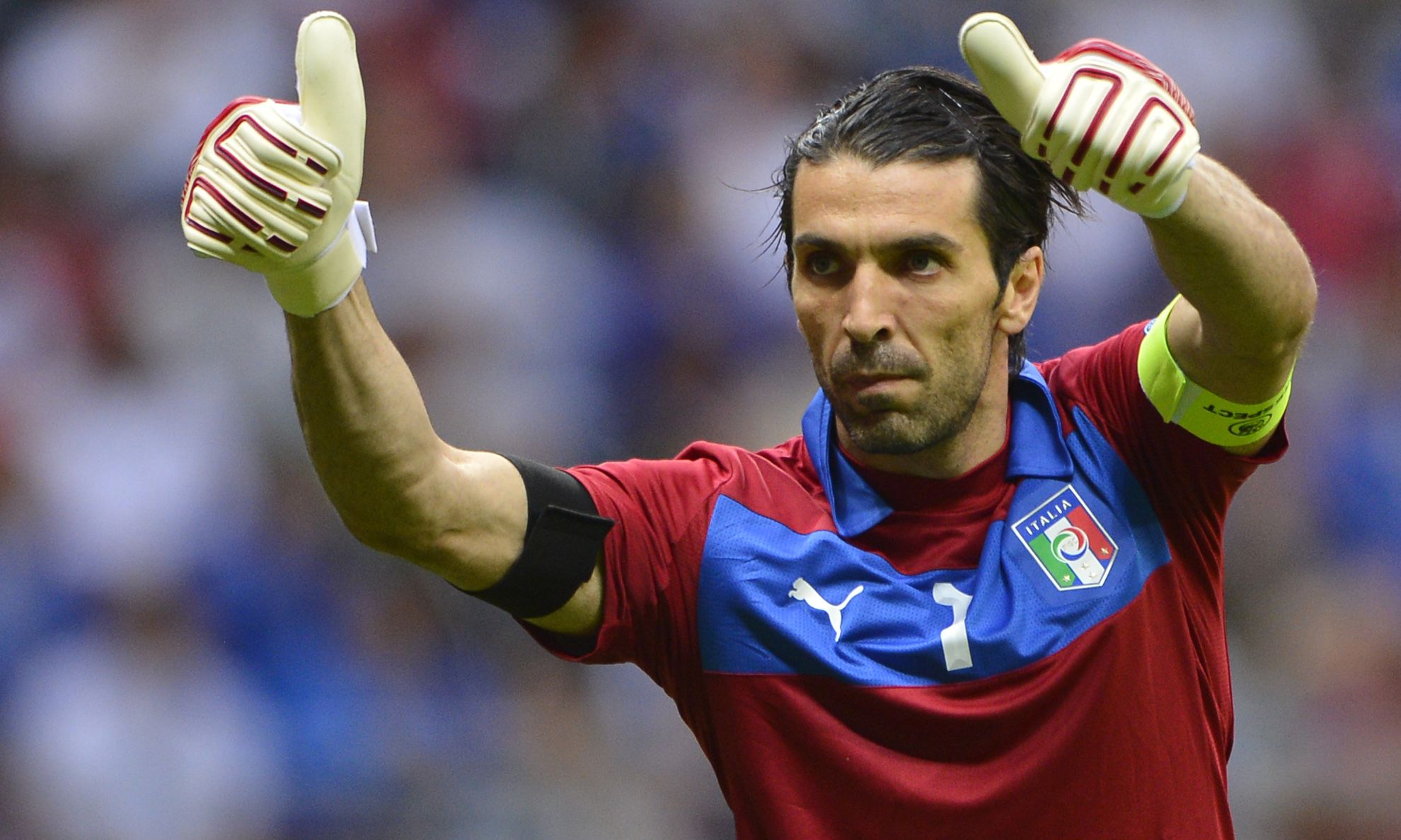 法国客战阿塞拜疆：埃基蒂克、恩昆库首发，舍瓦利耶出战